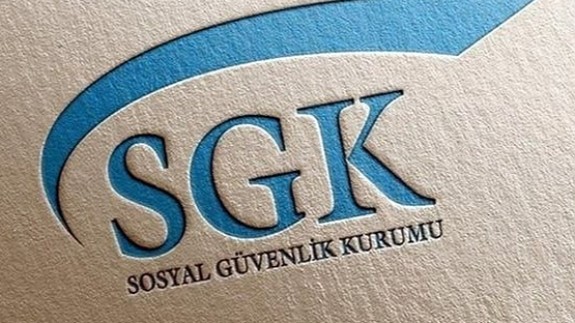 SGK'dan çocuğu olan annelere müjde: 12 ay boyunca 11 bin TL bakıcı desteği yatacak! Nasıl başvurulur, şartlar ne?