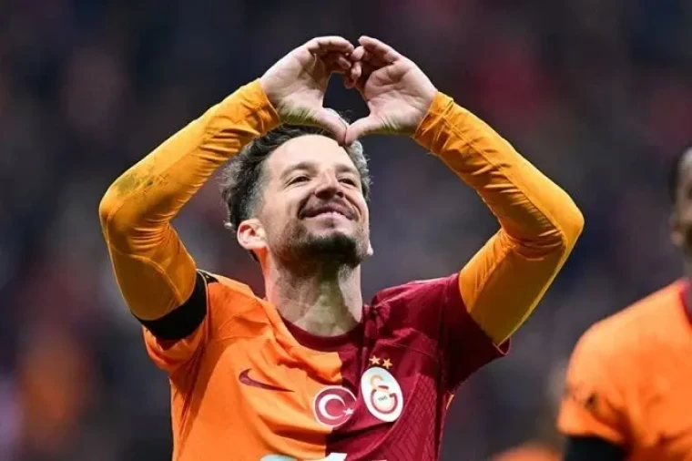 Galatasaraylıları üzecek iddia: Mertens gidiyor mu? İşte, eşi Kerkhofs’tan  ilk açıklama… 1